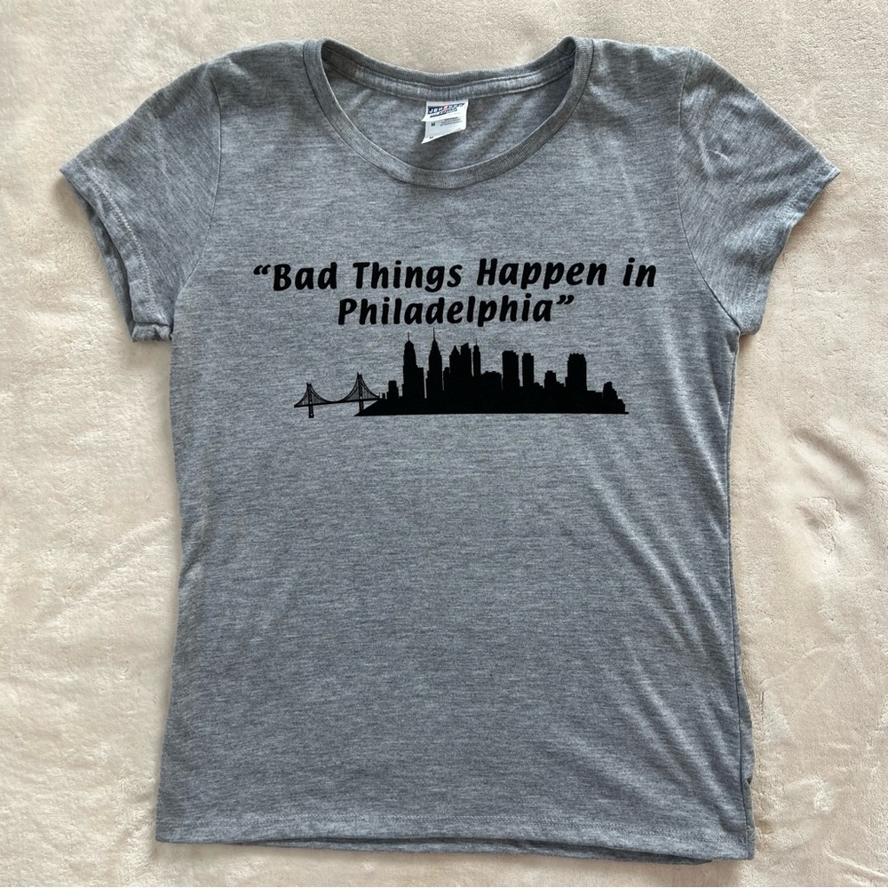 🌟 MUST GO 🌟 “Bad Things Happen in Philadelphia” women’s grey short sleeve tee